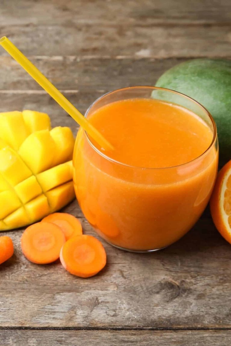 Refreshing Carrot Mango Juice